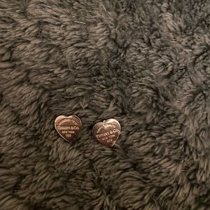 Tiffany and co return to Tiffany earrings